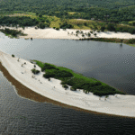 Spiaggia della Luna: Rifugio Naturale Vicino a Manaus