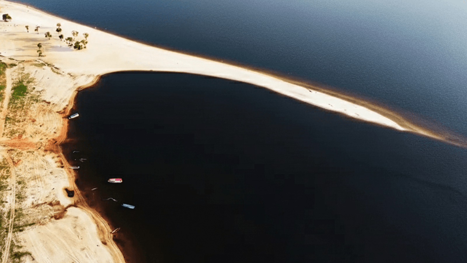 Praia da Lua: Refúgio Natural Perto de Manaus